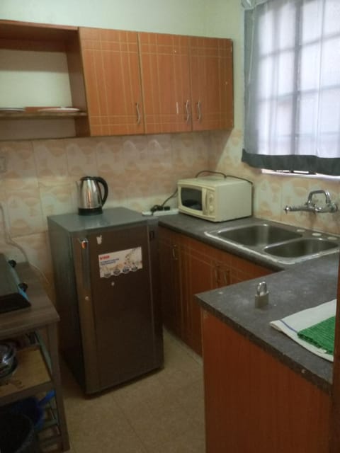 The Perfect Staycation, Spacious One Bedroom, Free Netflix & Wi-Fi Apartment in Nairobi