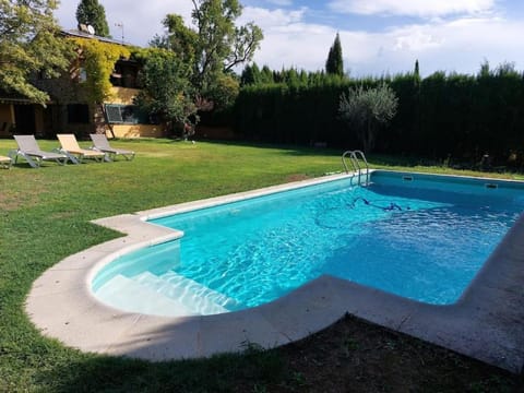 Villa Ana en Camallera (Alt Empordà) House in Baix Empordà