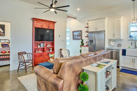 Dog-Friendly Texas Ranch with Patio, Horses On-Site Maison in Lake Lewisville