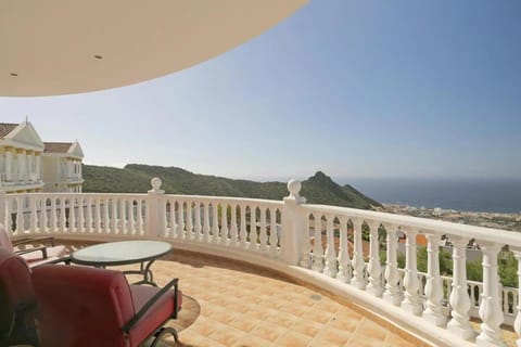 Villa Athena with private heated pool and sea views Villa in Costa Adeje