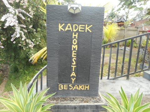 Kadek Homestay Vacation rental in Selat