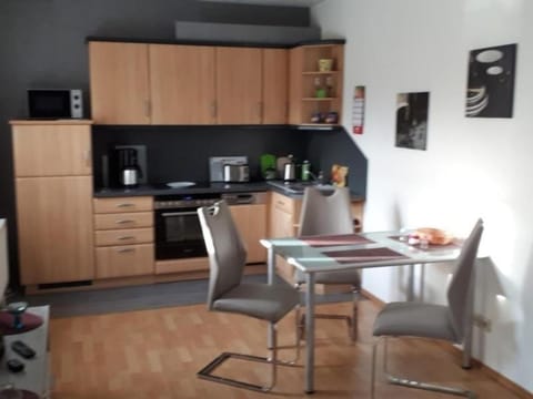 Ferienwohnung "Brodaer Holz" Apartment in Neubrandenburg