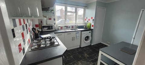 Rent Unique the Beeches 2bed Condo in Crawley