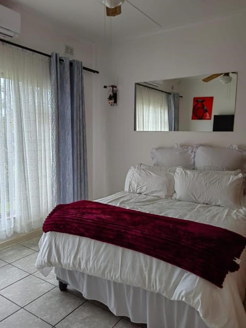 Msongi Guest House Bed and Breakfast in Margate
