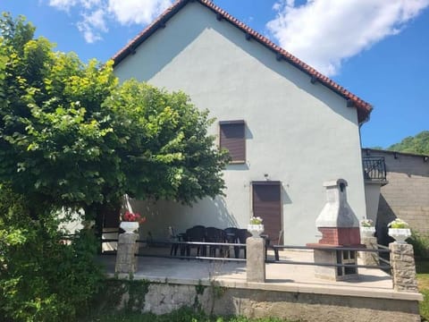 Gite A la bonne fermière House in Jura