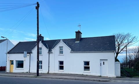 Property building, Facade/entrance, Street view