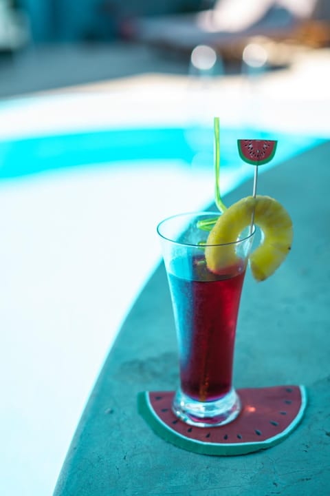 Swimming pool, Drinks