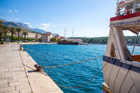 Ferienhaus in Veliko Brdo mit Eigenem Balkon und Meerblick House in Makarska