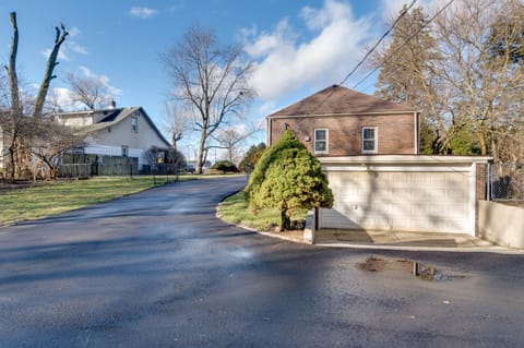 Idyllic Home Near Indianapolis Motor Speedway House in Indianapolis