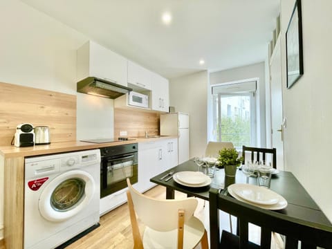 Dining area, dishwasher, minibar, pet friendly, stove, toaster, washing machine