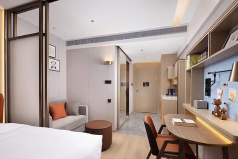 Home2 Suites by Hilton Chengdu Kuanzhai Alley Hotel in Chengdu