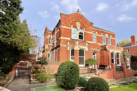 Property building, Garden, Garden view