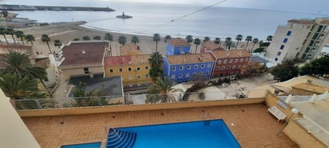 Pool view, Sea view