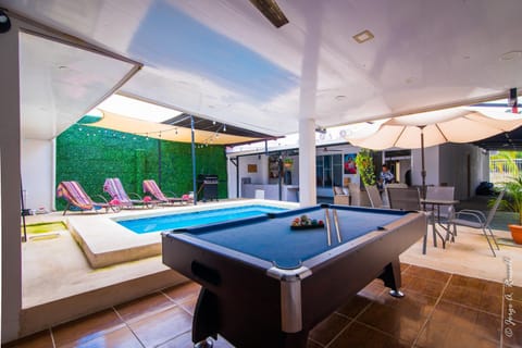 Casa Plata - 10 bed, 5 bdrm - One Block from Clubs Villa in Jaco