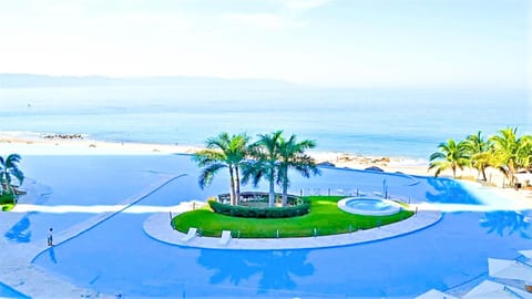 Pool view, Sea view, Swimming pool