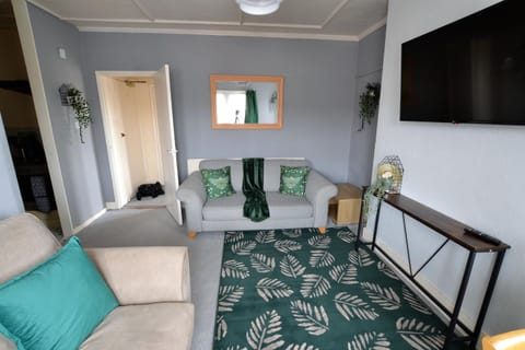 Victoria Bay - Whole Apt - 2 Bed - WiFi - Beach - Harbour - Herne Bay Apartment in Herne Bay