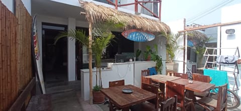 Bravo Hostels: Surf House Bed and Breakfast in Punta Hermosa