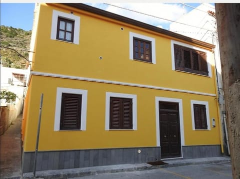 Casa Assuntina Condo in Canneto