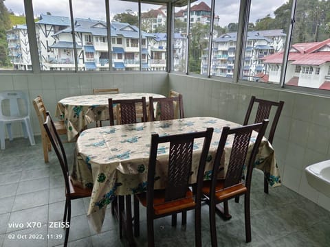 Bani's Penthouse (Homestay Cameron Highlands) Apartment in Tanah Rata