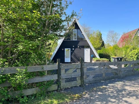 Achthoek 51, Nieuw ingericht vrijstaand vakantiehuis op 920m2 House in Scharendijke