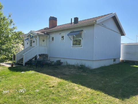 Nice house in Trosa with spa bath and close to the sea House in Stockholm County
