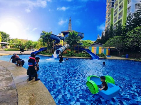 Wet Spot Amusement Water Themepark Family Suite - Enjoy Biggest Water Themepark Fun in Melaka Town Condo in Malacca