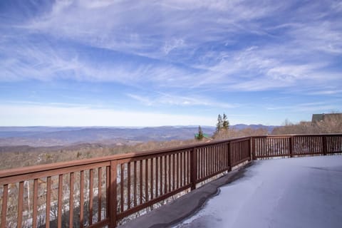 Southern Star Lodge House in Beech Mountain