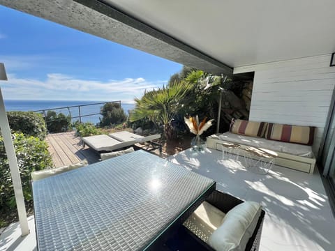 Luxueux appartement - vue mer - piscine - free parking - Monaco Condo in Cap-d'Ail