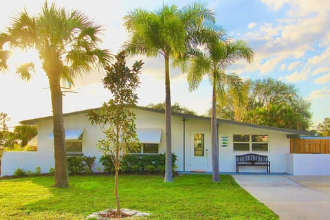 Manatee House House in Jensen Beach