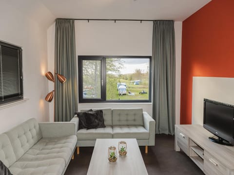 Beautiful luxury holiday home with rural character House in Drenthe (province)