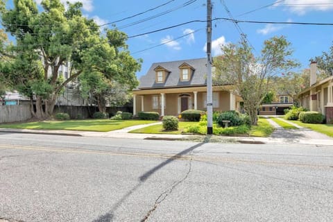 The Gauthier House Downtown Lafayette Louisiana Chalet in Freetown-Port Rico