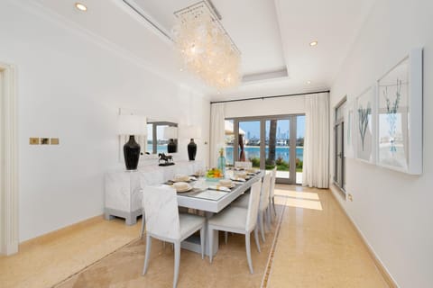 Maison Privee - Exclusive Villa with Private Pool, Garden & Beach Villa in Dubai