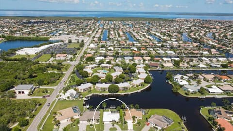 Charlotte Harbor Area - 3 Bed 2 Baths VILLA House in Punta Gorda