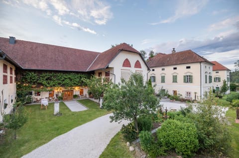 Schlossgut Gundersdorf Farm Stay in Klagenfurt