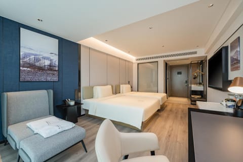 Atour Hotel Qingdao Central Business District University of Science and Technology Hotel in Qingdao