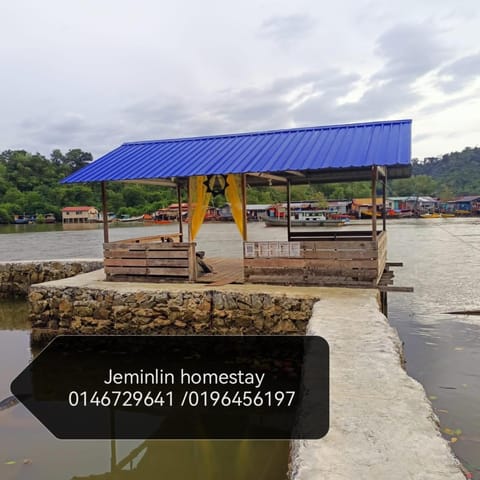 Jeminlin homestay, budget price Casa in Kota Kinabalu
