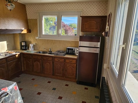 Coffee/tea facilities, minibar, pet friendly, stove