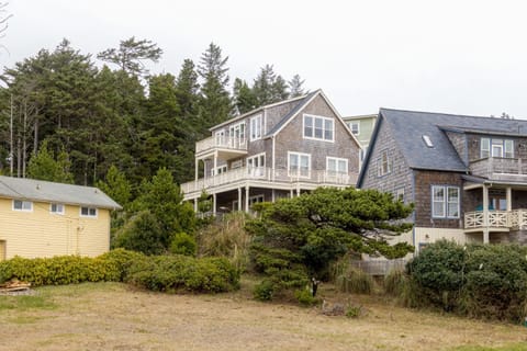 The Bellevue House in Lincoln City