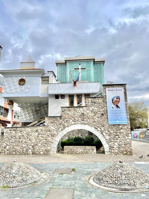 Mother Teresa Apartment Condo in Skopje