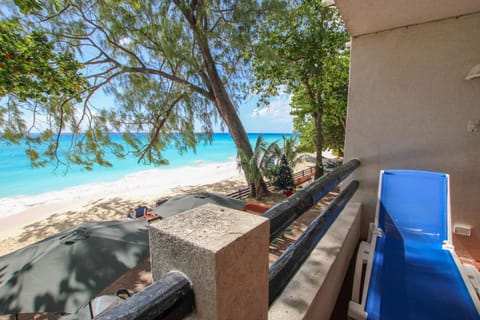 Charming 2 bedroom apt on gorgeous quiet beach - Sea Star 3 apts Apartment in Bridgetown