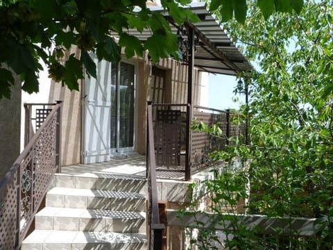 Maison F3 avec jardin, terrasse, parking, WIFI, animaux admis - Céret - FR-1-703-43 House in Céret