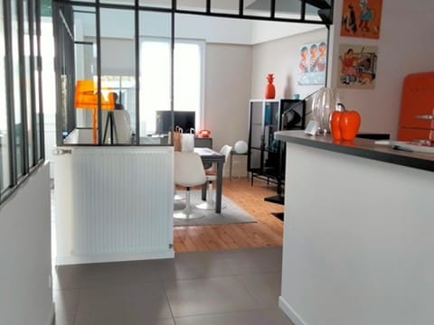 Maison rénovée avec goût, proche plage et marché, 6 couchages, terrasse, Wi-Fi, non fumeur - FR-1-331-220 House in Château-d'Olonne