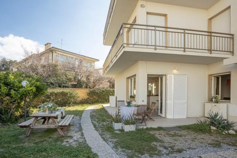 Property building, Garden, Garden view