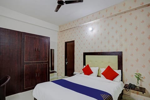 Shree Hotel Hotel in Lucknow