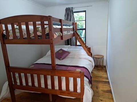 Richmond Central 3bdrm House sleeps 7 House in Tasman District, Tasman, New Zealand