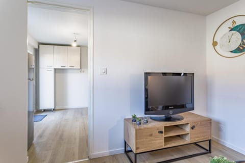 Le Cosy - Providence - Parking - Terrasse Apartment in Troyes