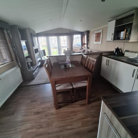 Oscars caravan Campground/ 
RV Resort in Towyn