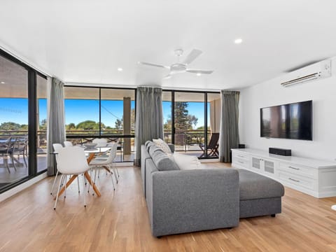 Beached On Marine Parade Condo in Kingscliff