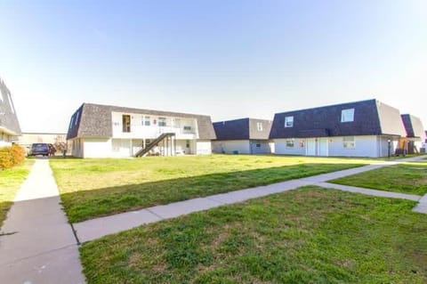Just what you need closest to Fort Sill Condominio in Lawton