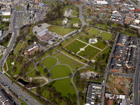 Nearby landmark, Day, Neighbourhood, Natural landscape, Bird's eye view, Garden, Location